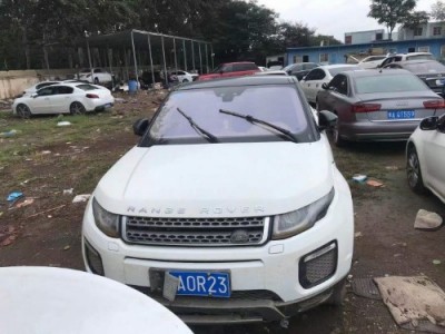 17年路虎揽胜极光SUV
