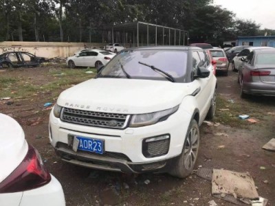 17年路虎揽胜极光SUV