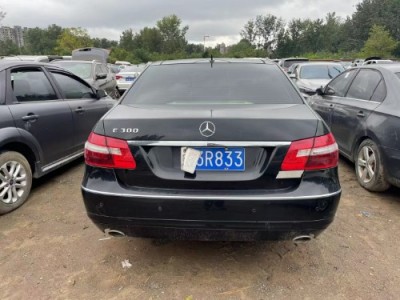 09年奔驰奔驰E级小型车
