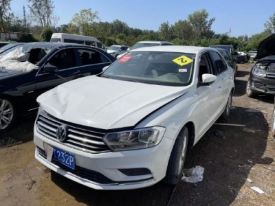 18年大众宝来小型车