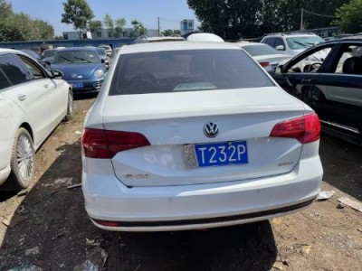 18年大众宝来小型车