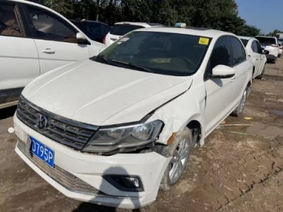 18年大众捷达小型车