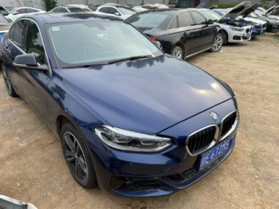18年宝马宝马1系小型车