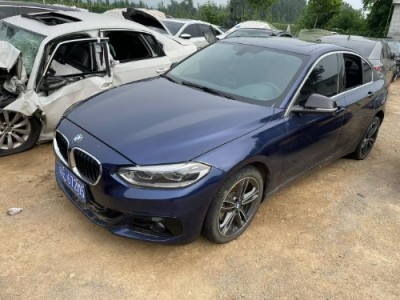 18年宝马宝马1系小型车