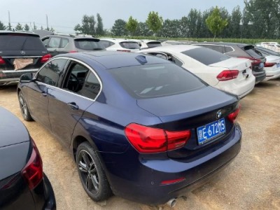 18年宝马宝马1系小型车