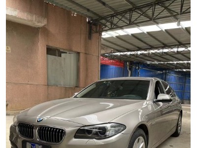 17年宝马宝马1系小型车