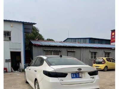 16年起亚起亚K5小型车