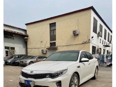 16年起亚起亚K5小型车