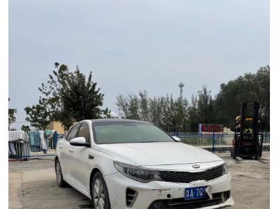 16年起亚起亚K5小型车