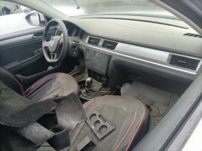 18年大众宝来小型车