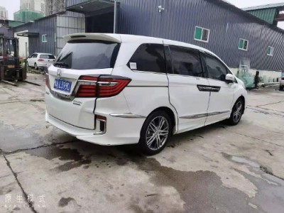 20年本田艾力绅中型车