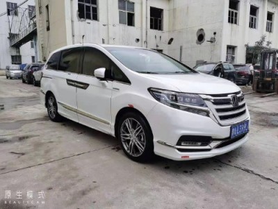 20年本田艾力绅中型车