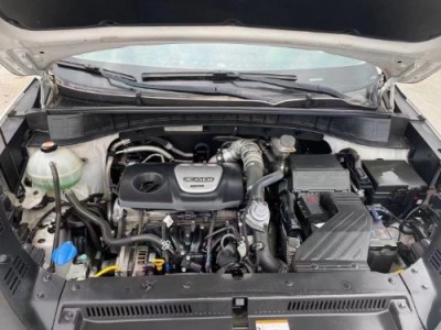 16年现代途胜SUV