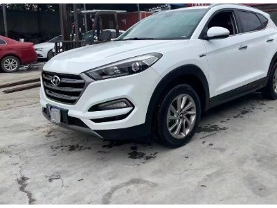 16年现代途胜SUV