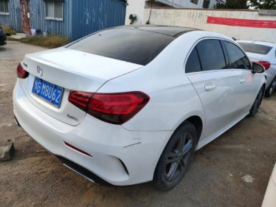 20年奔驰A级小型车