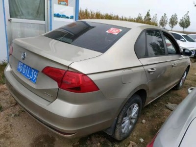 18年大众宝来小型车