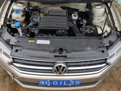18年大众宝来小型车