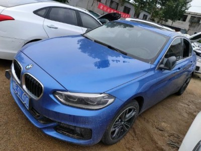 19年宝马宝马1系小型车