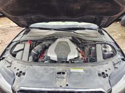 16年奥迪奥迪A8L小型车