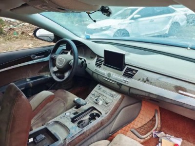 16年奥迪奥迪A8L小型车