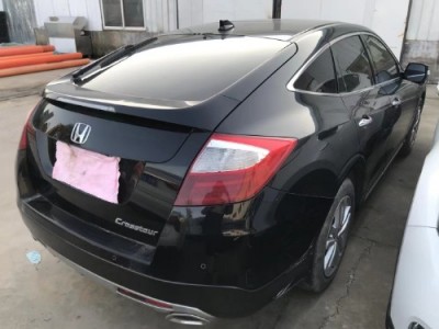 16年本田歌诗图小型车