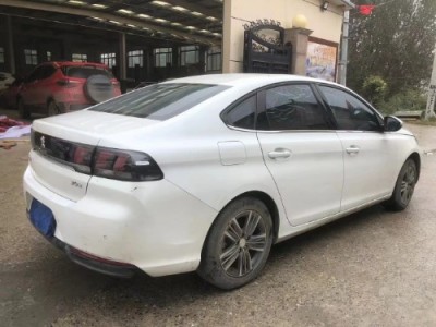 18年标致标致308小型车