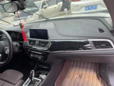 20年宝马宝马1系小型车