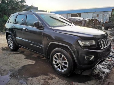 16年Jeep大切诺基小型车