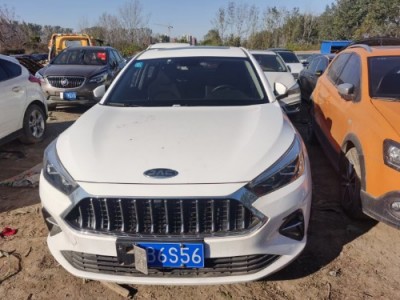 年江淮嘉悦A5小型车