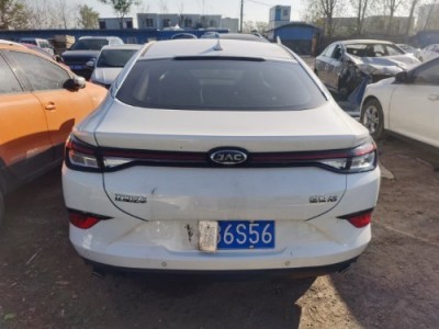 年江淮嘉悦A5小型车