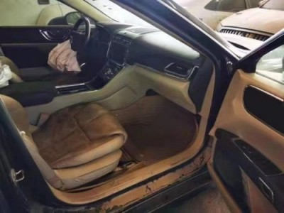 18年林肯大陆小型车