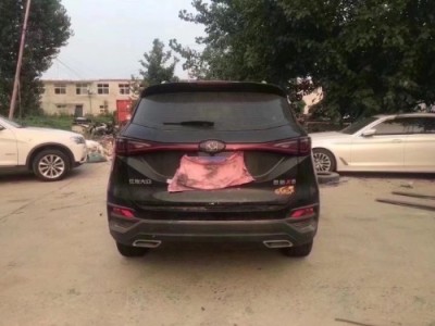 21年江淮思皓A5小型车
