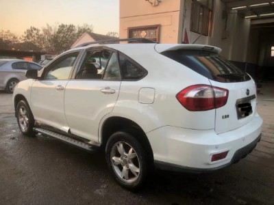 11年比亚迪比亚迪S6小型车