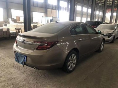 15年别克君威小型车