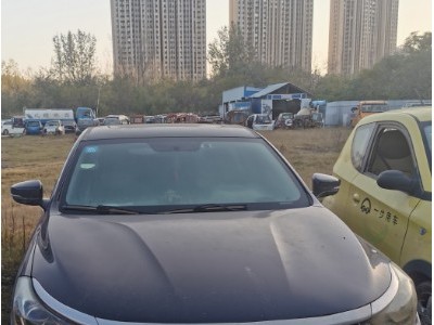 15年广汽传祺传祺GA6中型车