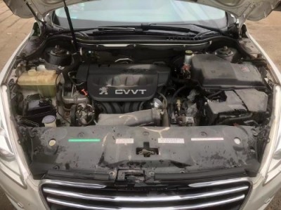14年标致标致508小型车