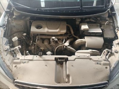 18年起亚起亚K3小型车