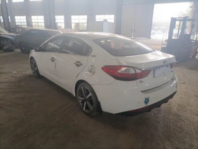 18年起亚起亚K3小型车