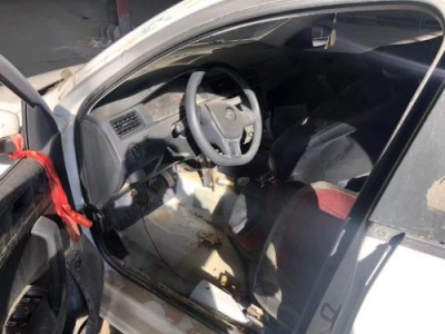 18年大众桑塔纳小型车