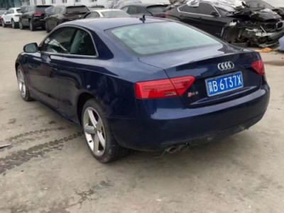 15年奥迪奥迪A5小型车