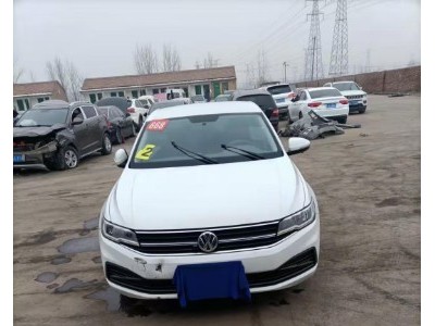 20年大众宝来小型车