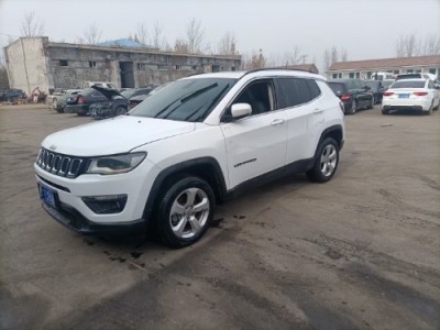 17年Jeep指南者小型车