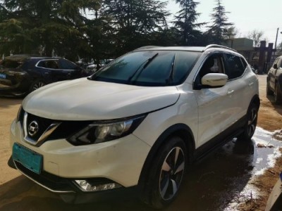 19年日产逍客小型车
