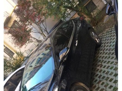 14年现代朗动中型车