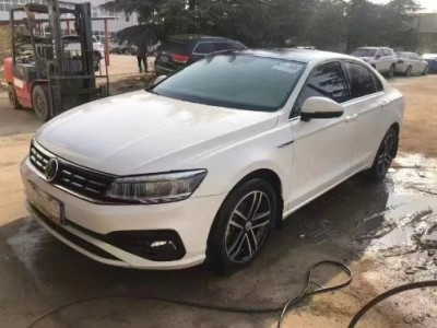 19年大众凌渡小型车