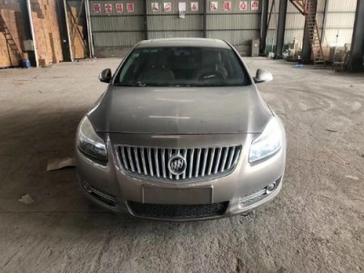 11年别克君威小型车