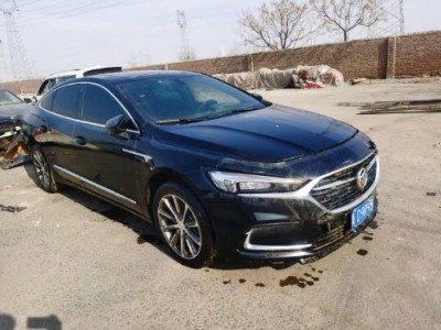 21年别克君越小型车