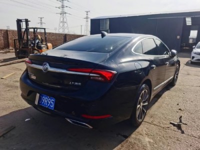 21年别克君越小型车