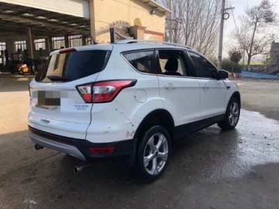 17年福特翼虎小型车