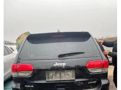 19年Jeep大切诺基小型车